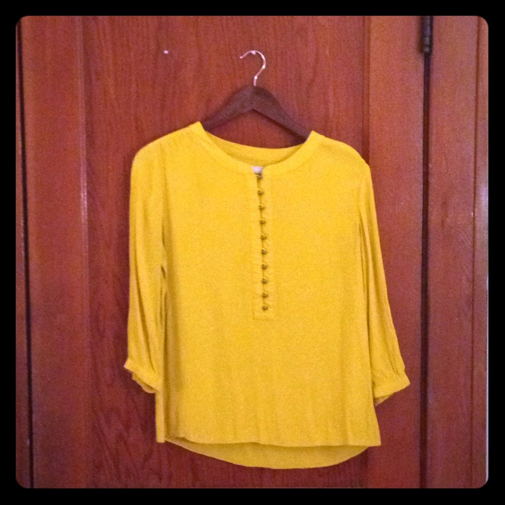 Banana Republic gold blouse